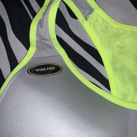 DANSKIN NOW RACERBACK PADDED SPORTS BRA WIRE-FREE - Picture 2 of 8